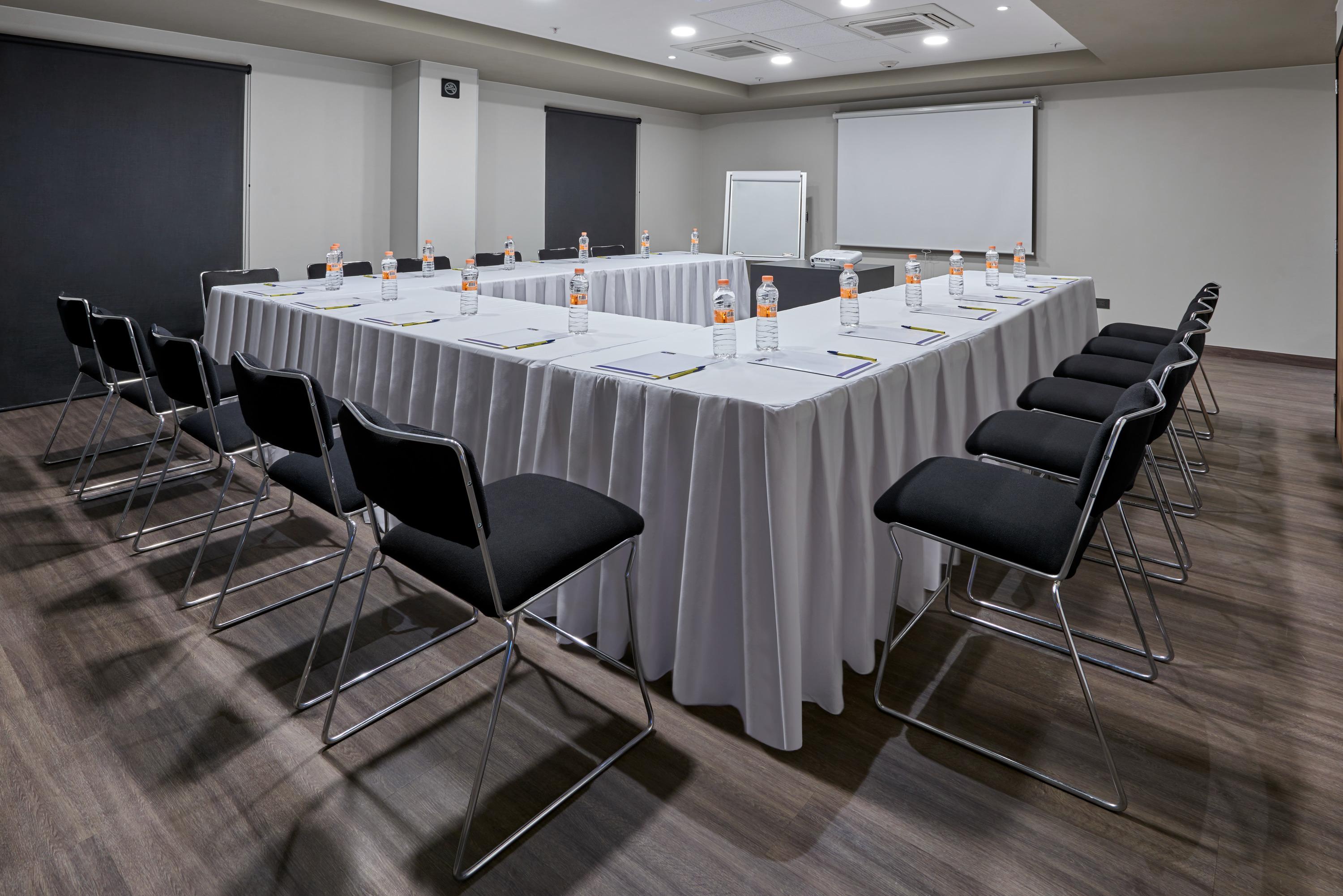 City Express By Marriott Hermosillo Expo Exterior photo